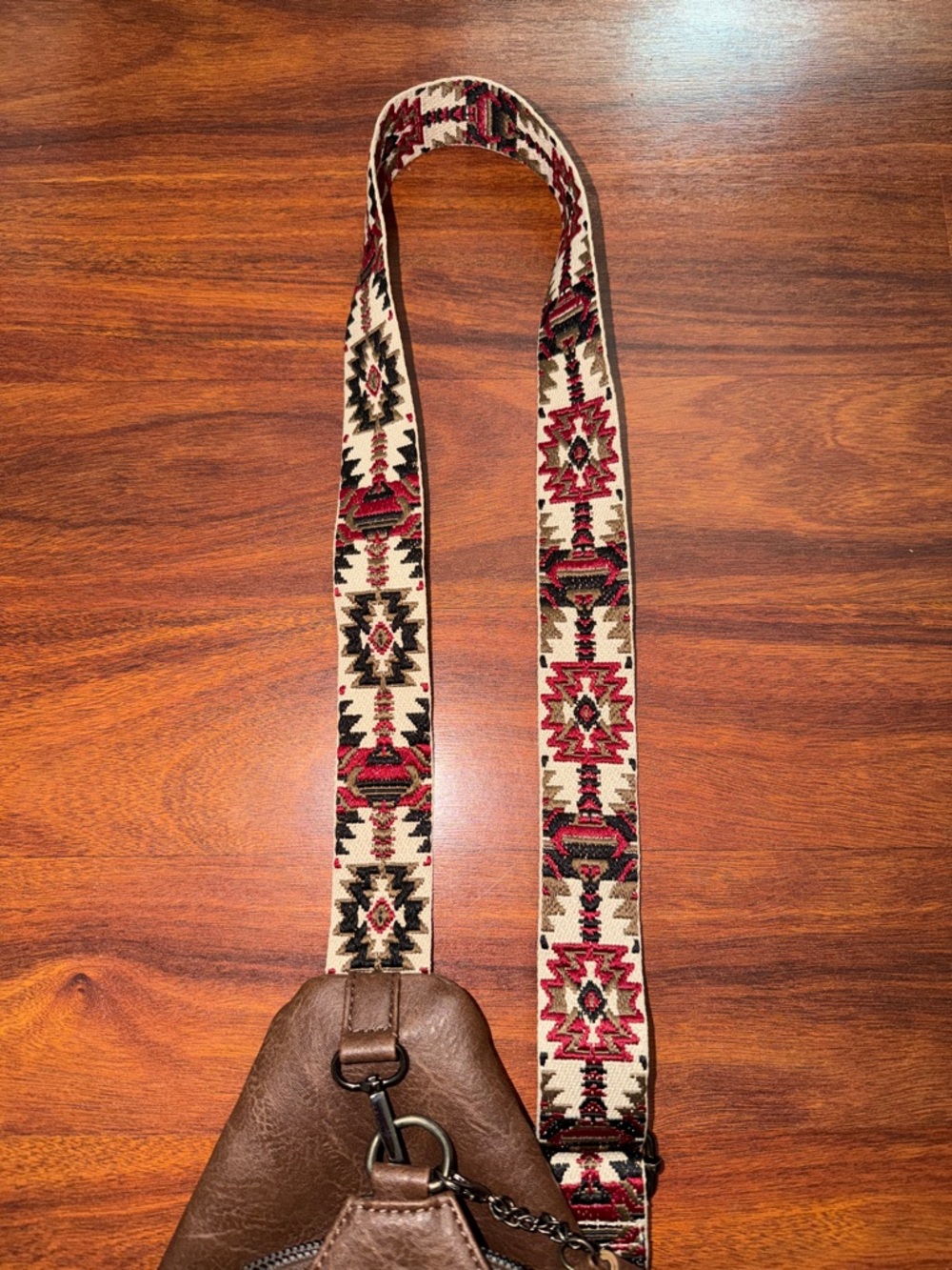 Brown Leather Crossbody Sling Bag with Patterned Strap - Picture 4 of 8